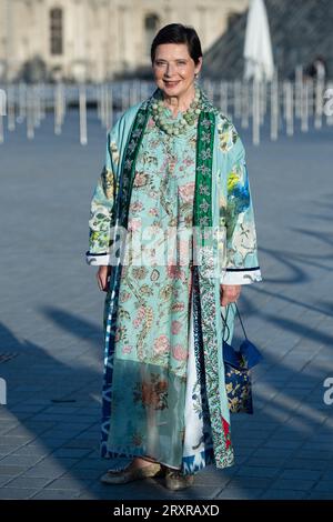 Parigi, Francia. 26 settembre 2023. Isabella Rossellini partecipa al Lancome X Louvre Photocall come parte della Paris Fashion Week a Parigi, in Francia, il 26 settembre 2023. Foto di Aurore Marechal/ABACAPRESS.COM credito: Abaca Press/Alamy Live News Foto Stock