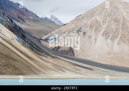 paesaggio himalayano in india Foto Stock