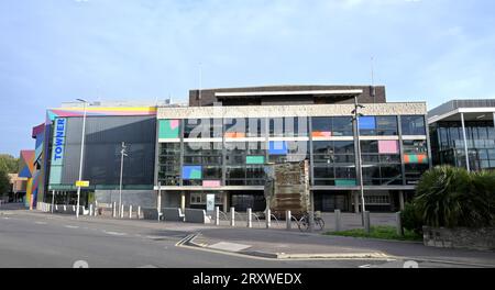 Eastbourne Regno Unito 27 settembre 2023 - The Towner Eastbourne dove si terrà la mostra dei candidati alla rosa dei Turner Prize : Credit Simon Dack / Alamy Live News Foto Stock