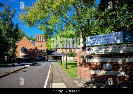 Chiesa avventista del settimo giorno, sede del Regno Unito, Stanborough Park, Watford, Hertfordshire, Inghilterra, Regno Unito Foto Stock
