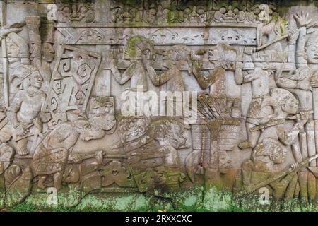 Muro murale balinese nel Fort Canning Park, Singapore Foto Stock