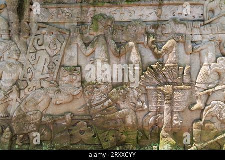 Muro murale balinese nel Fort Canning Park, Singapore Foto Stock