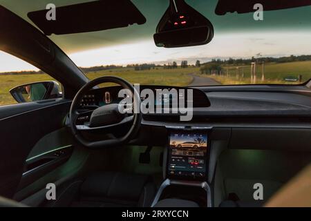 RALSKO, REPUBBLICA CECA - 19 SETTEMBRE 2023. Aria LUCIDA. Cruscotto dell'auto elettrica LUCID Air. Auto elettrica moderna LUCIDA. Foto Stock