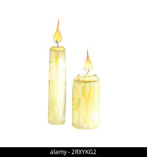 Candele bianche ad acquerello con fuoco. Illustrazione disegnata a mano, decorazioni accoglienti per Natale, halloween, pasqua Foto Stock