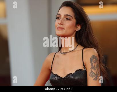VENEZIA, ITALIA - 08 SETTEMBRE: Claudia Lagona, alias Levante, partecipa a un Red carpet per "Hors-Saison" alla 80° Mostra del Cinema di Venezia Foto Stock