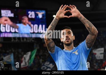 Roma, Italia. 27 settembre 2023, Mattia Zaccagni (SS Lazio); festeggia dopo aver segnato il gol 2-0 durante il Campionato Italiano di calcio Una partita 2023/2024 tra SS Lazio vs Torino FC allo Stadio Olimpico di Roma il 27 settembre 2023. Foto Stock