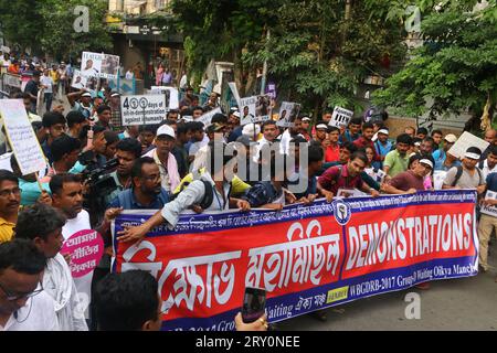 Non esclusiva: Calcutta, India, 27 settembre 2023: Candidati per i lavori del gruppo D partecipano durante una manifestazione di protesta contro il segretario generale del TMC Abhishak Foto Stock