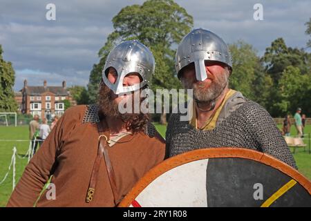 Wirhalh Skip Felagr Vikings al Thelwall 1100 Years Festival 9-24 settembre 2023 History & Heritage Day, Warrington, Cheshire, Inghilterra, WA4 2SU Foto Stock