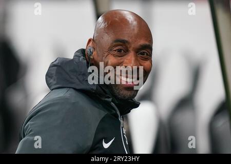 Newcastle, Regno Unito. 27 settembre 2023. Sam Allison quarto ufficiale durante il Newcastle United FC contro Manchester City FC a St.James' Park, Newcastle, Regno Unito il 27 settembre 2023 Credit: Every Second Media/Alamy Live News Foto Stock