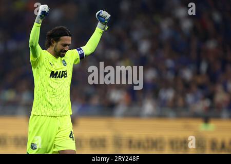 Andrea Consigli di noi Sassuolo gestisce durante la partita di serie A tra FC Internazionale e noi Sassuolo allo Stadio Giuseppe Meazza il 27 2023 settembre a Milano Italia . Foto Stock