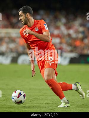 Valencia, Spagna. 27 settembre 2023. Mikel Merino della Real Sociedad durante la partita di la Liga tra il Valencia CF e il Real Sociedad ha giocato allo Stadio Mestalla il 27 settembre a Valencia in Spagna. (Foto di Jose Torres/PRESSINPHOTO) crediti: PRESSINPHOTO SPORTS AGENCY/Alamy Live News Foto Stock