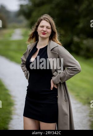 AMSTERDAM - ritratti della scrittrice mette Maria van Dijk. La scrittrice di 23 anni fu bombardata da feroci reazioni su un presunto passo stereotipato sul Bijlmer nel suo nuovo libro Mimosa. ANP ROBIN VAN LONKHUIJSEN paesi bassi Out - belgio Out Foto Stock