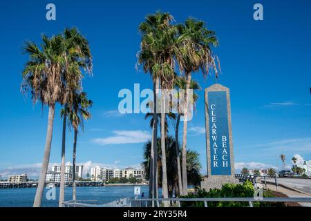 Clearwater Beach include un'area resort e un'area residenziale su un'isola barriera nel Golfo del Messico nella contea di Pinellas sulla costa centro-occidentale Foto Stock