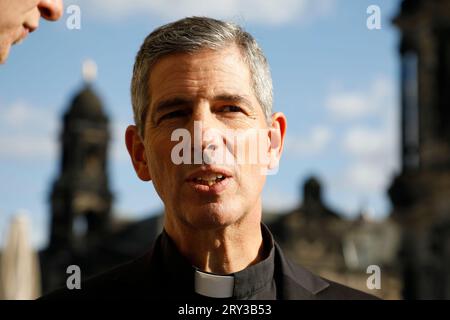 Pater Paul von Habsburg beim Empfang anlässlich der Trauung von Maria Teresita Prinzessin von Sachsen und Graf Beryl Alexandre de Saporta in der Hofki Foto Stock