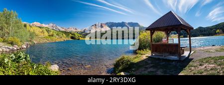 Vista panoramica; alto lago alpino della trota; Uncompahgre National Forest; vicino a Telluride; Colorado; USA Foto Stock