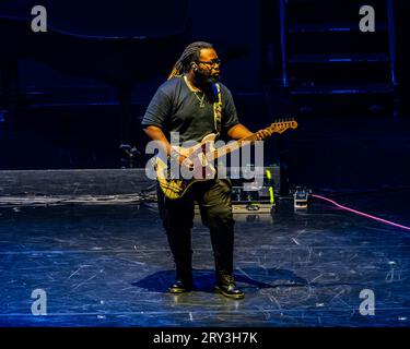 Leeds, Regno Unito. 28 settembre 2023. Breland sul palco come riscaldamento per lo spettacolo principale. Credit Paul Whitehurst/Alamy Live News Foto Stock