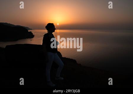 Kaleköy, precedentemente conosciuto come Kastro, è un luogo che è stato abitato fin dai tempi antichi. Il villaggio, costruito su una collina, è stato dichiarato un pr urbano Foto Stock