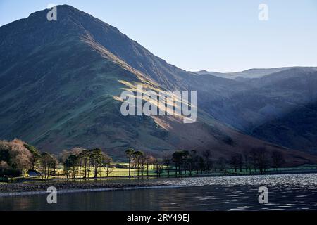 La mattina presto a Lake District. Festival delle luci e delle montagne. Foto Stock