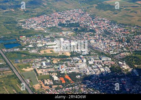 Vista aerea della Germania - città di Ingelheim am Rhein, nello stato della Renania-Palatinato. Foto Stock