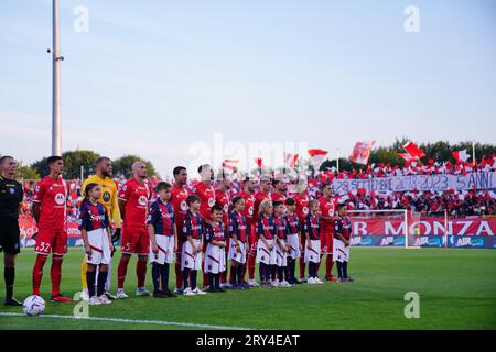 Monza, Italia. 28 settembre 2023. AC Monza si schiera durante la partita AC Monza vs Bologna FC, serie A di calcio italiana a Monza, Italia, settembre 28 2023 credito: Agenzia fotografica indipendente/Alamy Live News Foto Stock