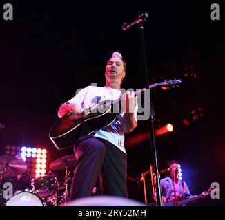 27 settembre 2023, Portsmouth, Virginia, USA: Fitz e il membro dei tantrums FITZcomes all'Atlantic Union Bank Pavilion di Portsmouth, Virginia, il 27 agosto 2023. Foto Â© Jeff Moore 2022 (immagine di credito: © Jeff Moore/ZUMA Press Wire) SOLO USO EDITORIALE! Non per USO commerciale! Foto Stock