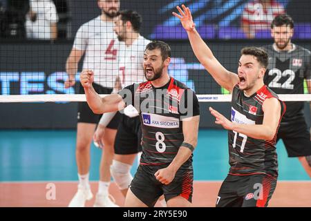 Burutay Subasi, Bedirhan Bulbul (Turchia) festeggia la vittoria contro il Canada. Campionato del mondo di pallavolo 2022. Foto Stock