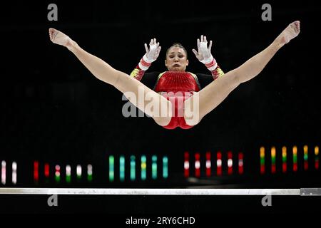 Anversa, Belgio. 29 settembre 2023. Fien Enghels belga raffigurato in azione durante una sessione di allenamento davanti ai Campionati del mondo di ginnastica Artistica, ad Anversa, venerdì 29 settembre 2023. I Mondi si svolgono ad Anversa dal 30 settembre all'8 ottobre. BELGA PHOTO DIRK WAEM Credit: Belga News Agency/Alamy Live News Foto Stock