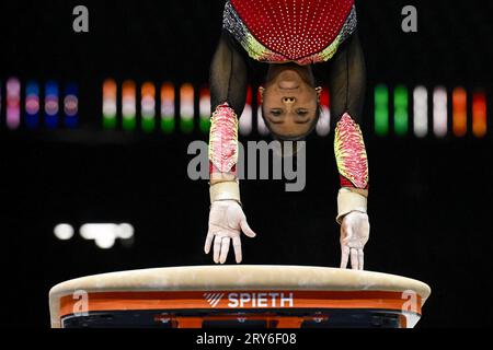 Anversa, Belgio. 29 settembre 2023. Il belga Jutta Verkest raffigurato in azione durante una sessione di allenamento davanti ai Campionati del mondo di ginnastica Artistica, ad Anversa, venerdì 29 settembre 2023. I Mondi si svolgono ad Anversa dal 30 settembre all'8 ottobre. BELGA PHOTO DIRK WAEM Credit: Belga News Agency/Alamy Live News Foto Stock