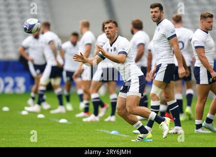 Il Ben White scozzese durante una sessione di allenamento allo Stade Pierre Mauroy, in Francia. Data immagine: Venerdì 29 settembre 2023. Foto Stock