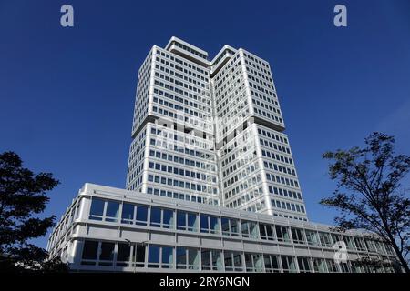 Deutsche Rentenversicherung Deutsche Rentenversicherung, 26.09.2023, Wilmersdorf, Hohenzollerndamm, Berlino, Eine Geschäftsstelle der Deutschen Rentenversicherung befindet sich am Hohenzollerndamm a Berlino. *** Assicurazione pensioni tedesca assicurazione pensioni tedesca, 26 09 2023, Wilmersdorf, Hohenzollerndamm, Berlino, un ufficio dell'assicurazione pensioni tedesca si trova a Hohenzollerndamm a Berlino. Credito: Imago/Alamy Live News Foto Stock