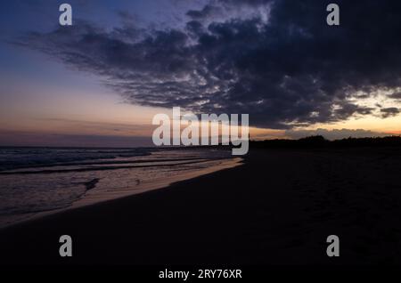 tramonto mozzafiato sulle isole galapagos Foto Stock