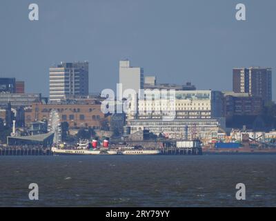 Sheerness, Kent, Regno Unito. 29 settembre 2023. L'ultimo piroscafo a pale al mondo, Waverley, visto accanto a Southend sul molo marino, nella foto di Sheerness, Kent. Crediti: James Bell/Alamy Live News Foto Stock