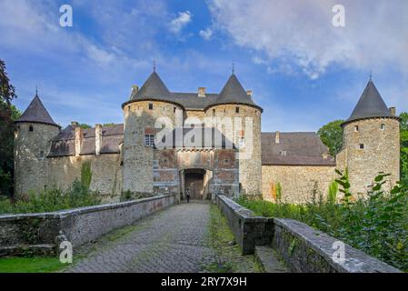 Château de Corroy-le-Château, castello medievale del XIII secolo vicino a Gembloux nella provincia di Namur, Vallonia, Belgio Foto Stock