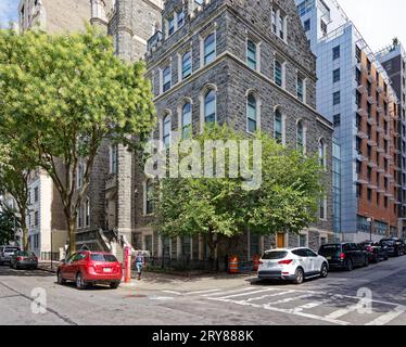 Fortune Academy, al 630 di Riverside Drive, è una casa a metà strada simile a un castello gotico per ex prigionieri; è convertita da un collegio femminile. Foto Stock