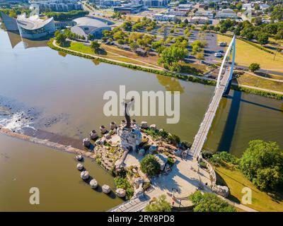 Soleggiata vista aerea del Custode of the Plains in Kansas Foto Stock