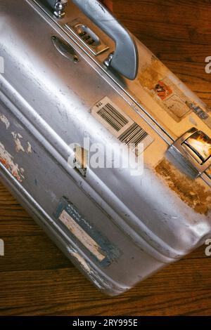 Valigetta rigida in alluminio Zero Halliburton anni '1970 Foto Stock