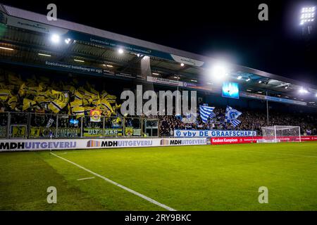 Doetinchem, Paesi Bassi. 29 settembre 2023. DOETINCHEM, PAESI BASSI - SETTEMBRE 29: Sostenitori di Roda JC e De Graafschap durante il Keuken Kampioen Divisie match olandese tra De Graafschap e Roda JC allo Stadion De Vijverberg il 29 settembre 2023 a Doetinchem, Paesi Bassi. (Foto di Rene Nijhuis/Orange Pictures) credito: Orange Pics BV/Alamy Live News Foto Stock