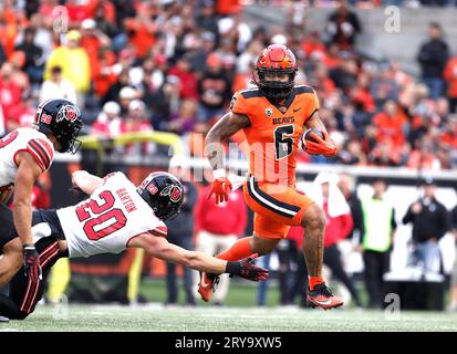 Reser Stadium, Corvallis, OR, USA. 29 settembre 2023. Il running back degli Oregon State Beavers Damien Martinez (6) corre per un touchdown durante la partita di football NCAA tra gli Utah Utes e gli Oregon State Beavers al Reser Stadium, Corvallis, OREGON. Larry C. Lawson/CSM/Alamy Live News Foto Stock