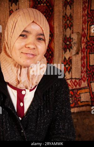 Villaggio berbero locale in Marocco, marzo 2012 Foto Stock