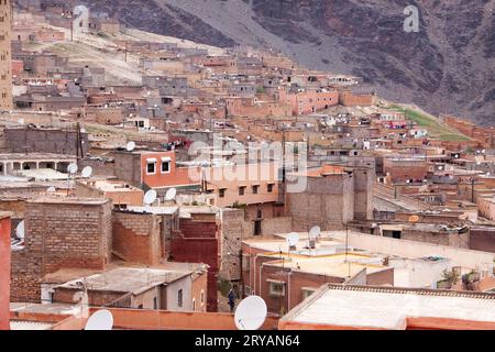 Villaggio berbero sulle montagne dell'Atlante in Marocco, marzo 2012 Foto Stock