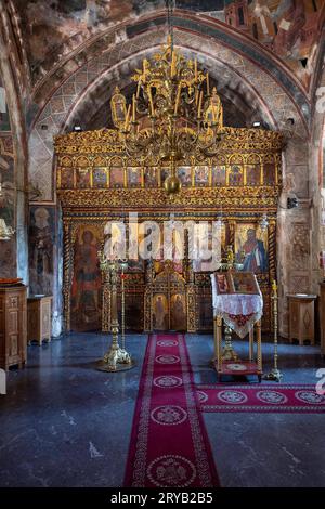 Innenraum, Altar, Fresken, Kloster Moni Thari bei Laerma aus dem 12. Jhd., dem heiligen Michael geweiht, eines der wichtigsten religioesen Stätten auf Rhodos, Griechenland Innenraum, Altar, Fresken, Kloster Moni Thari bei Laerma aus dem 12. Jhd., dem heiligen Michael geweiht, eines der wichtigsten religioesen Stätten auf Rhodos, Griechenland **** interno, altare, affreschi, monastero di Moni Thari vicino Laerma del XII secolo, dedicato a San Michele, uno dei più importanti siti religiosi di Rodi, Grecia interno, altare, affreschi, monastero di Moni Thari vicino a Laerma dal XII secolo, Foto Stock