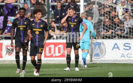 Eupen, Belgio. 30 settembre 2023. L'Anderlecht Jan Vertonghen sembra deposto durante una partita di calcio tra KAS Eupen e RSC Anderlecht, sabato 30 settembre 2023 a Eupen, il giorno 09/30 della prima divisione del campionato belga "Jupiler Pro League" del 2023-2024. BELGA PHOTO VIRGINIE LEFOUR Credit: Belga News Agency/Alamy Live News Foto Stock