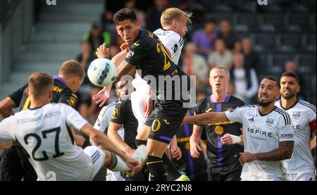 Eupen, Belgio. 30 settembre 2023. Luis Vazquez di Anderlecht combatte per il pallone durante una partita di calcio tra KAS Eupen e RSC Anderlecht, sabato 30 settembre 2023 a Eupen, il giorno 09/30 della prima divisione del campionato belga "Jupiler Pro League" del 2023-2024. BELGA PHOTO VIRGINIE LEFOUR Credit: Belga News Agency/Alamy Live News Foto Stock