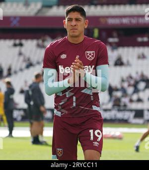 LONDRA, INGHILTERRA - SETTEMBRE 30: Edson Álvarez del West Ham United prima della partita di Premier League tra il West Ham United e lo Sheffield United al London Stadium il 30 settembre 2023 a Londra, Inghilterra. (Foto di Dylan Hepworth/MB Media) Foto Stock