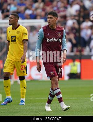 LONDRA, INGHILTERRA - SETTEMBRE 30: Edson Álvarez del West Ham United durante la partita di Premier League tra il West Ham United e lo Sheffield United al London Stadium il 30 settembre 2023 a Londra, Inghilterra. (Foto di Dylan Hepworth/MB Media) Foto Stock