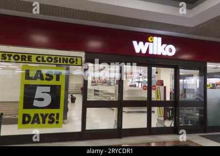 Negozio Wilko a St. John's Walk, Colchester, chiuse le sue porte il 3 ottobre 2023 dopo che l'azienda entrò in amministrazione. Foto Stock