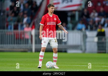 Eindhoven, Paesi Bassi. 30 settembre 2023. EINDHOVEN, PAESI BASSI - SETTEMBRE 30: Olivier Boscagli del PSV durante il match olandese tra PSV e FC Volendam al Philips Stadion il 30 settembre 2023 a Eindhoven, Paesi Bassi. (Foto di Joris Verwijst/Orange Pictures) credito: Orange Pics BV/Alamy Live News Foto Stock