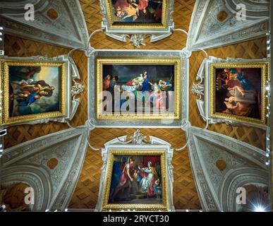Esposizione e interno assolutamente mozzafiato di Villa Borghese, Roma, Italia Foto Stock