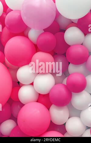 Primo piano sullo sfondo di palloncini rosa e bianchi Foto Stock