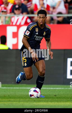 Girona, Spagna. 30 settembre 2023. Bellingham (Real Madrid CF) in azione durante la partita di calcio della Liga tra Girona FC e Real Madrid CF, allo Stadio Montilivi il 30 settembre 2023 a Girona, in Spagna. Foto: Siu Wu. Credito: dpa/Alamy Live News Foto Stock